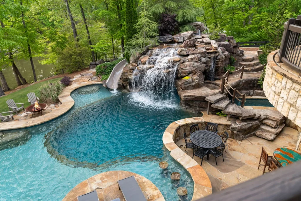 beautiful pool serviced by memorial pool services weekly maintenance program. Another example of exceptional pool maintenance in Houston, TX helping us earned the honorable recognition of a great reviews company.